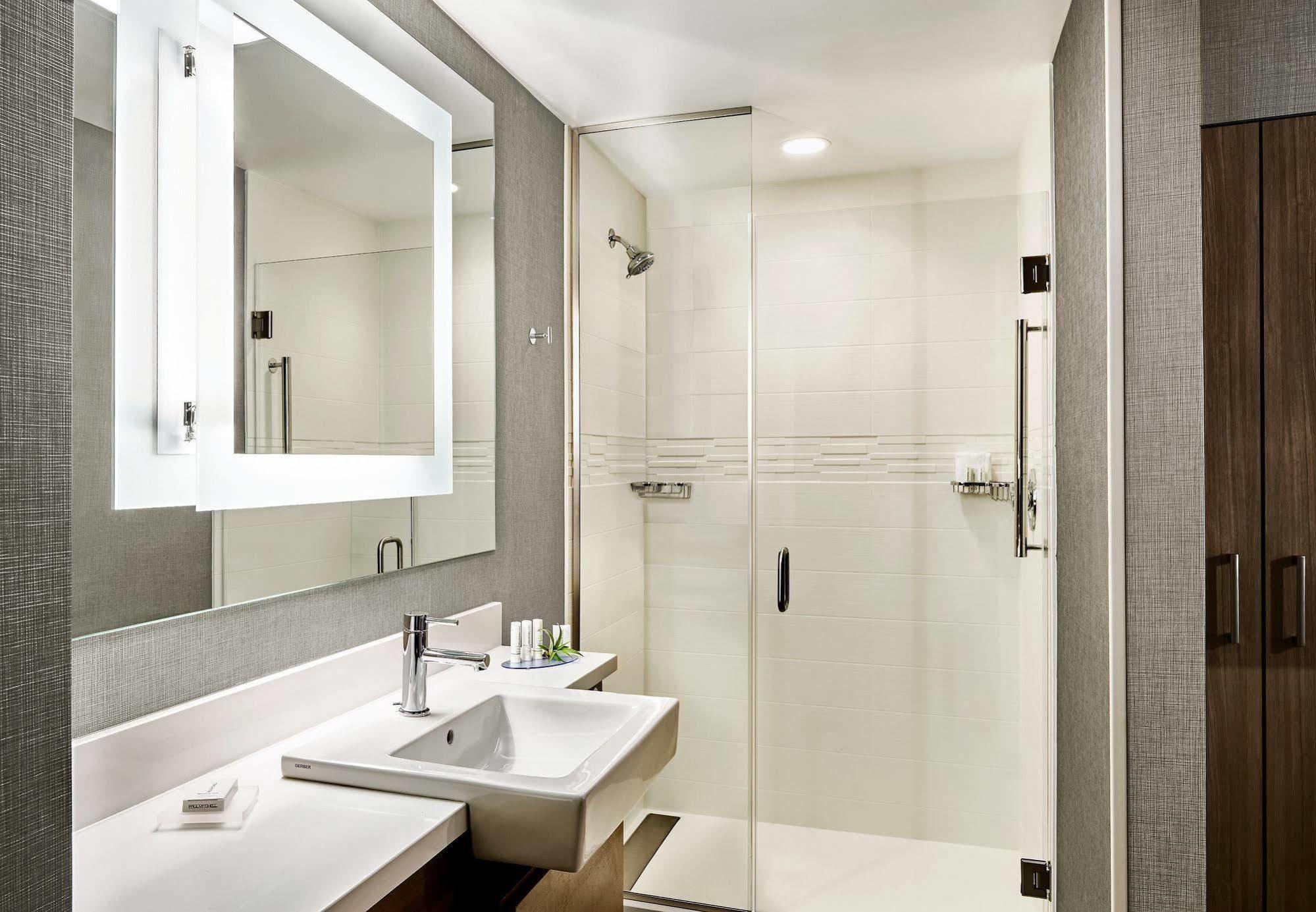 Springhill Suites By Marriott Kansas City Lenexa/City Center Exterior foto